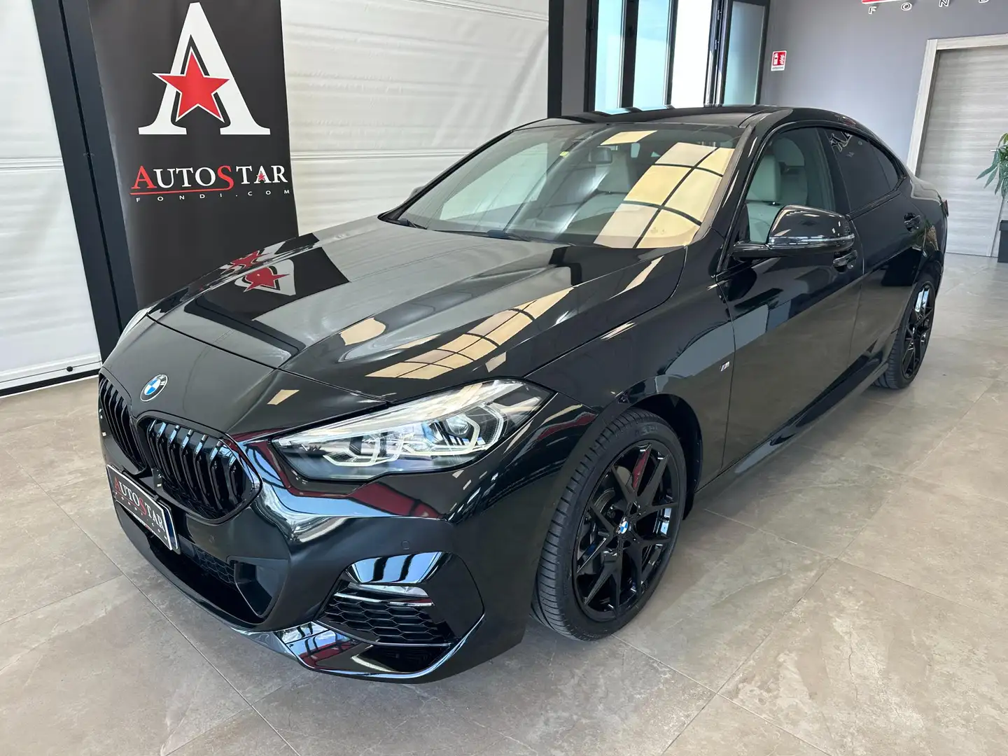 BMW 218 218d Gran Coupe Msport auto Zwart - 1