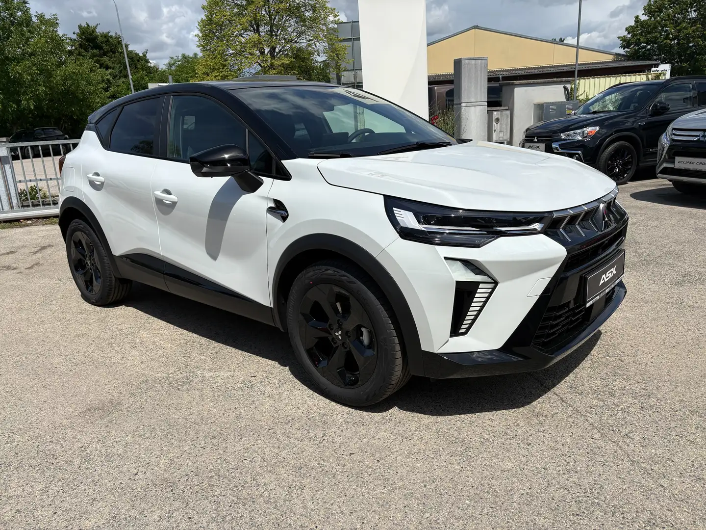 Mitsubishi ASX 1,2 DI-T BlackEdition/incl. Winterräder Weiß - 1