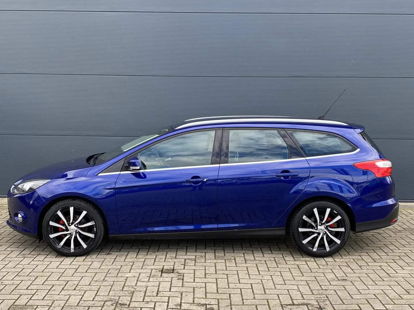 Ford Focus Wagon 1.0 EcoBoost Edition Plus | Climate Control Blauw - 2