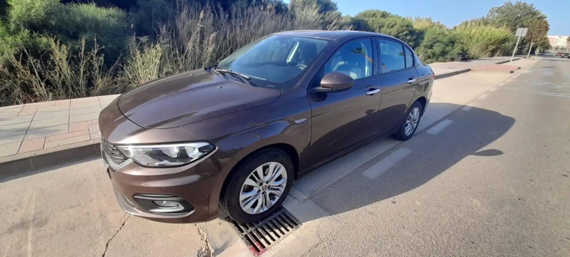 Fiat Tipo 1.4 Easy Brun - 1