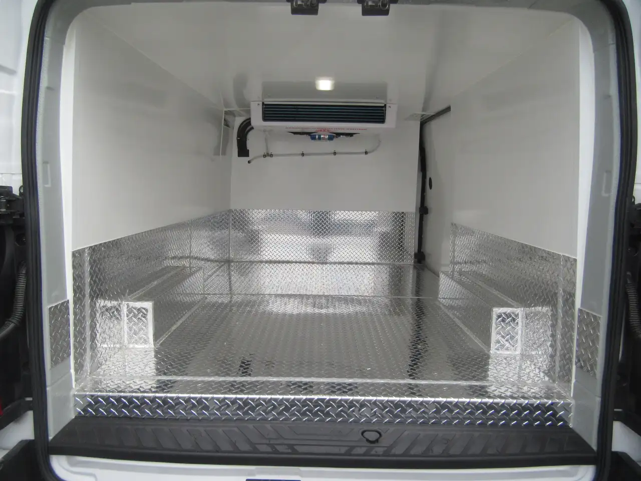 Ford Transit снимка Ford Transit