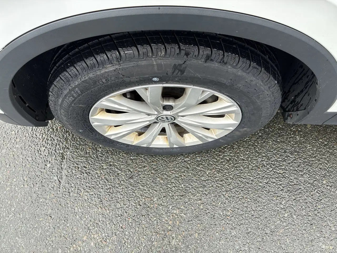 Volkswagen Tiguan снимка Volkswagen Tiguan