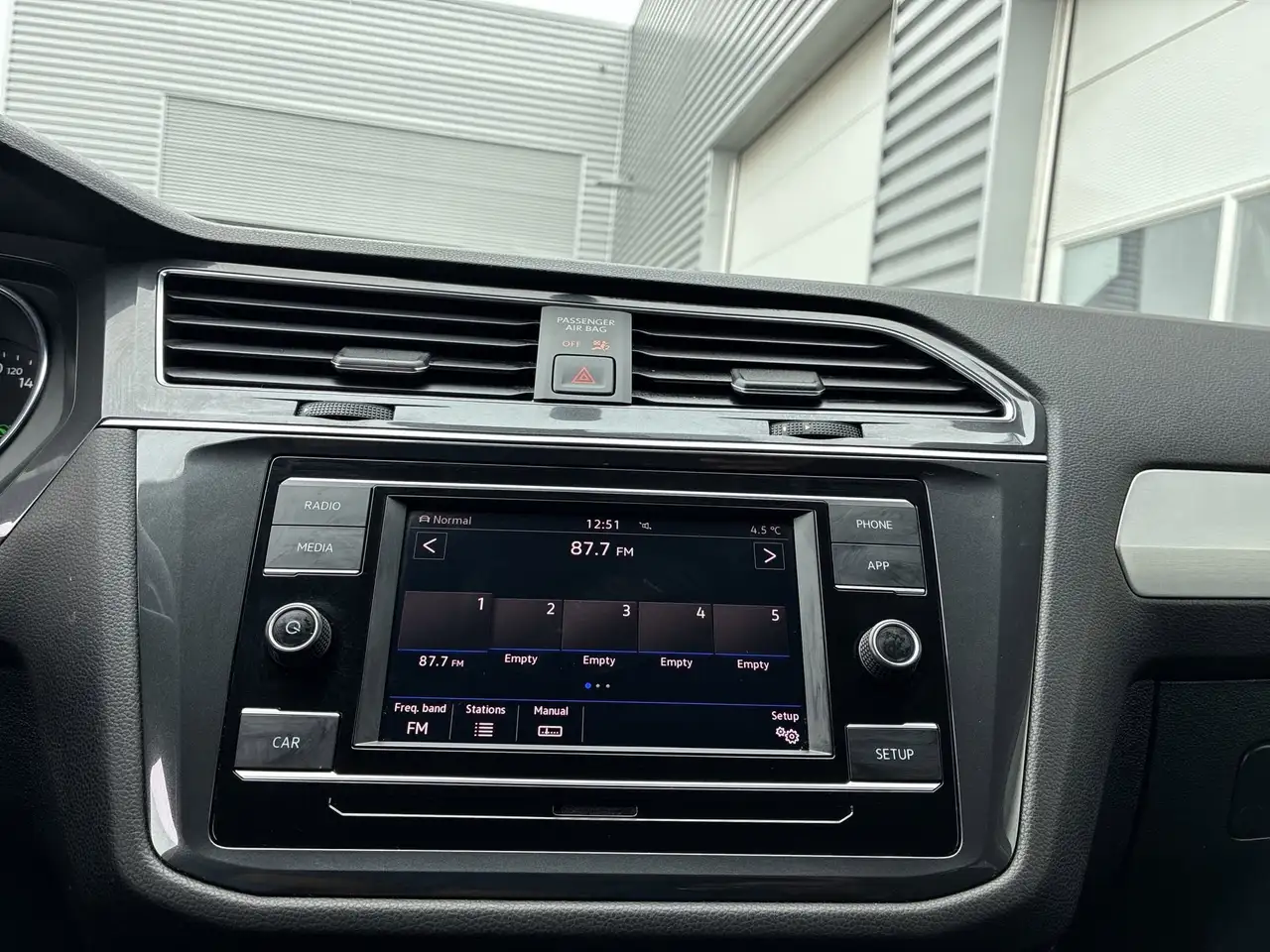 Volkswagen Tiguan снимка Volkswagen Tiguan