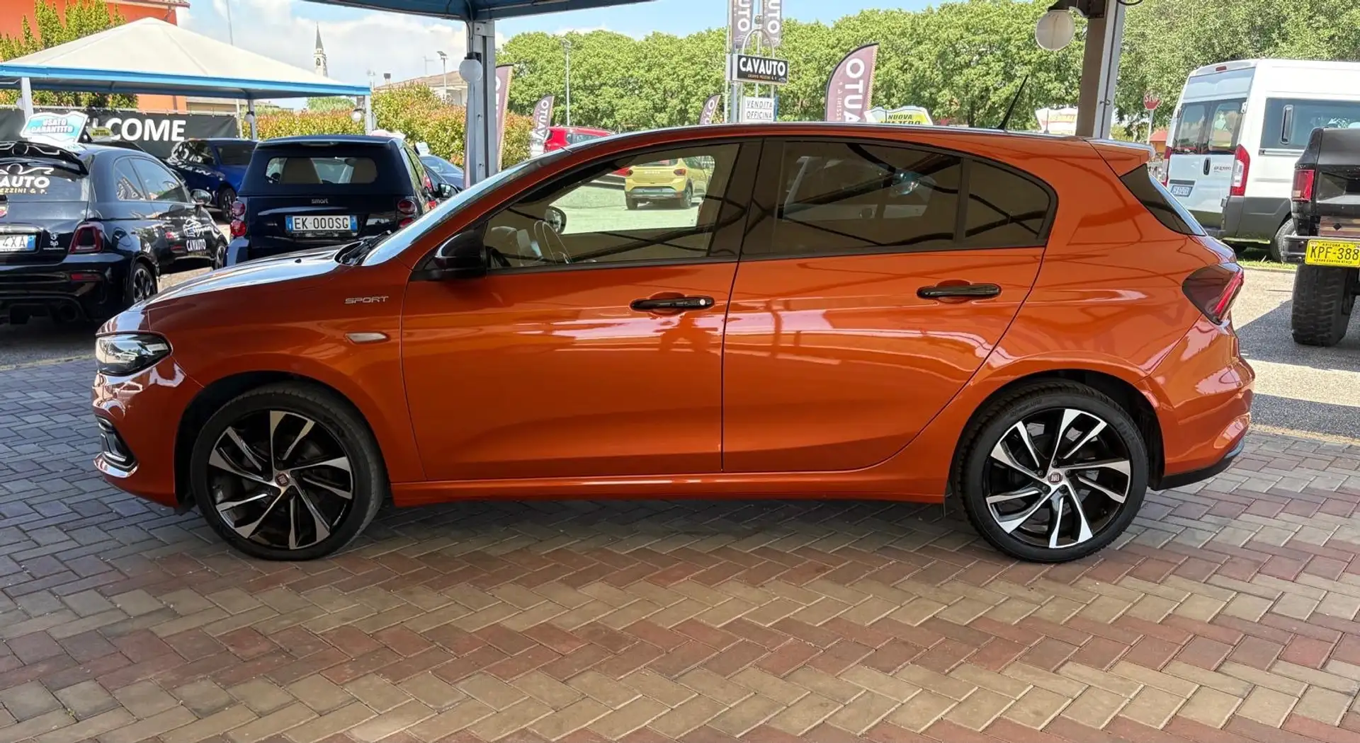 Fiat Tipo 5p 1.0 City Sport 100cv Naranja - 2