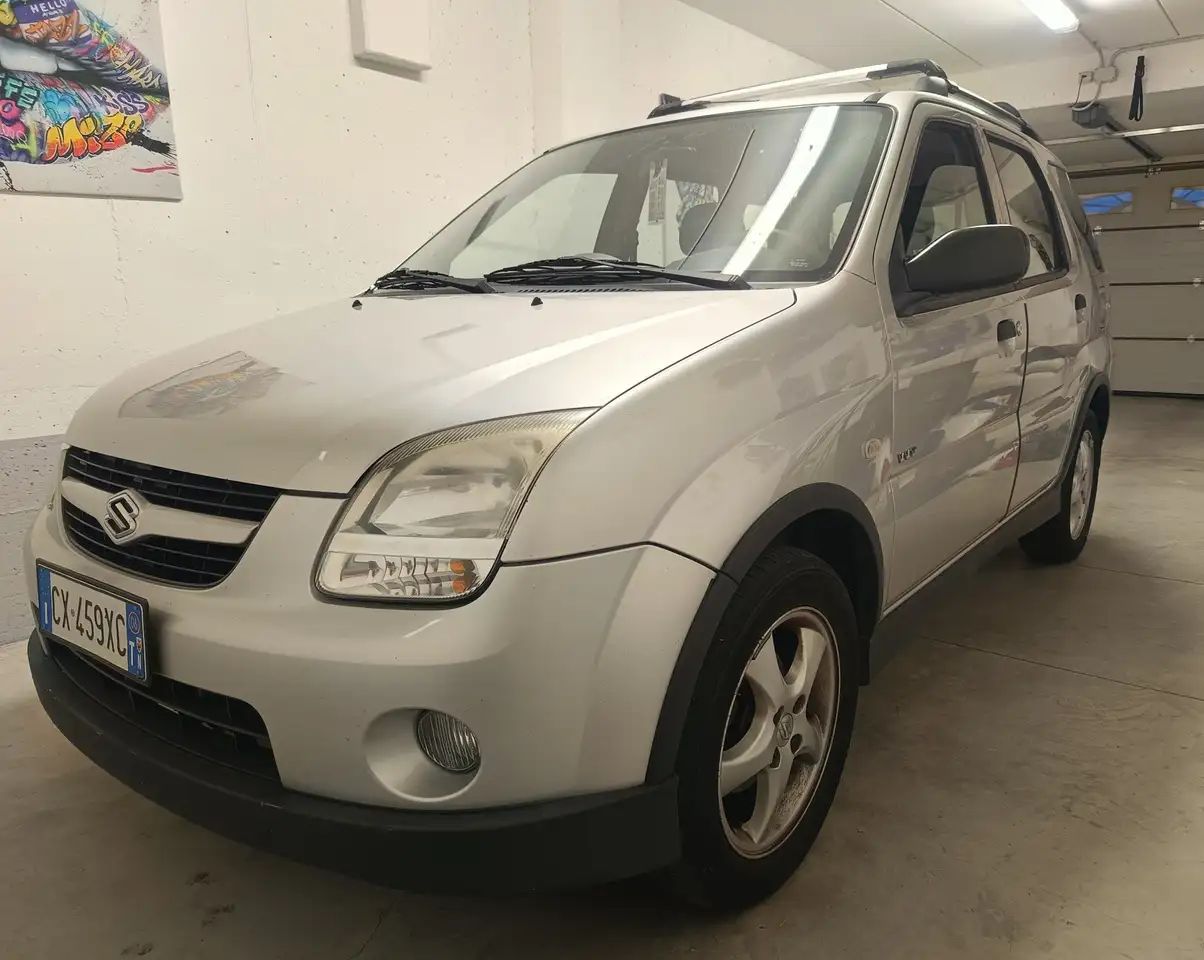 Suzuki Ignis