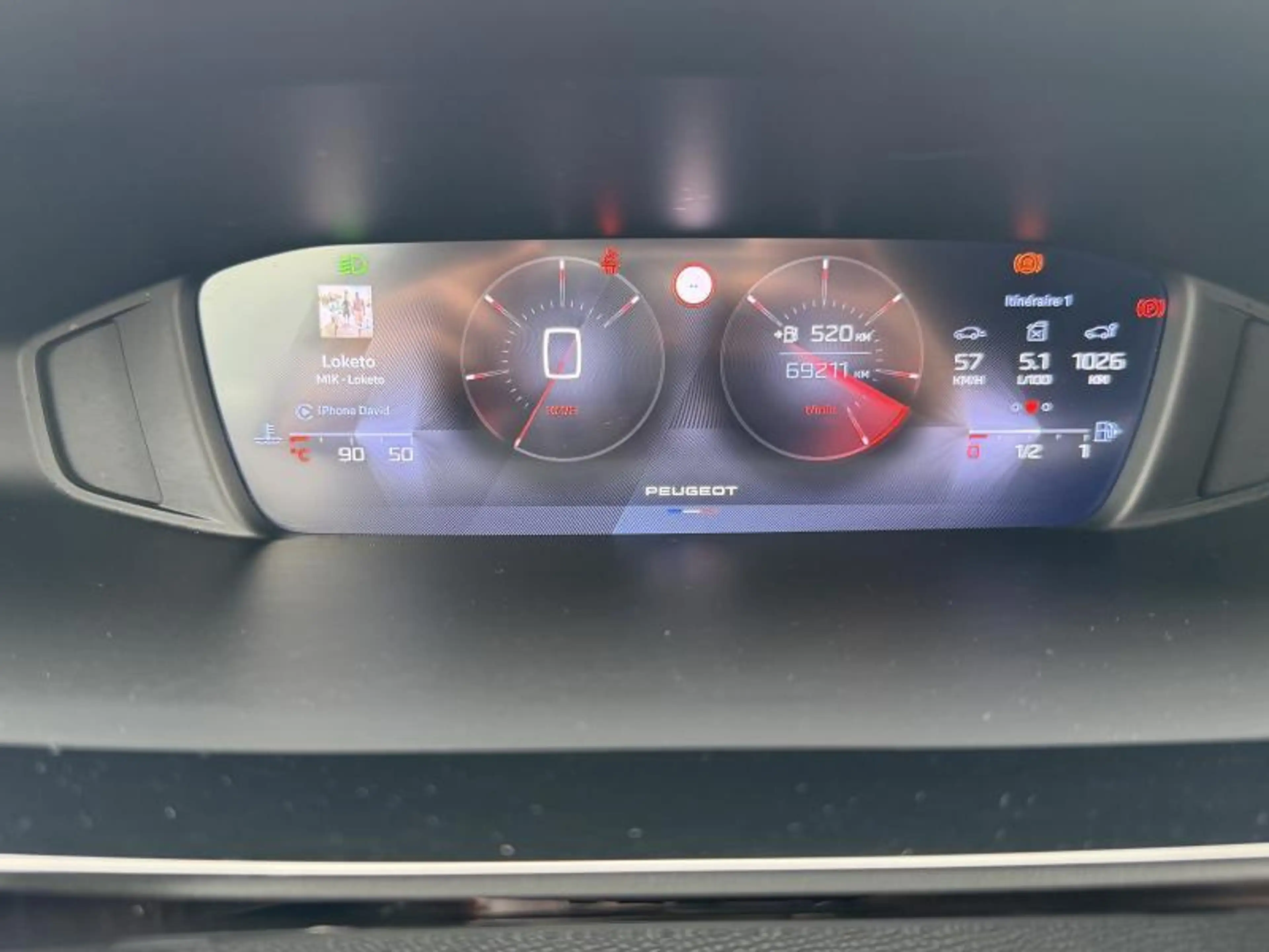 Peugeot 308 III Allure Pack — photo 9