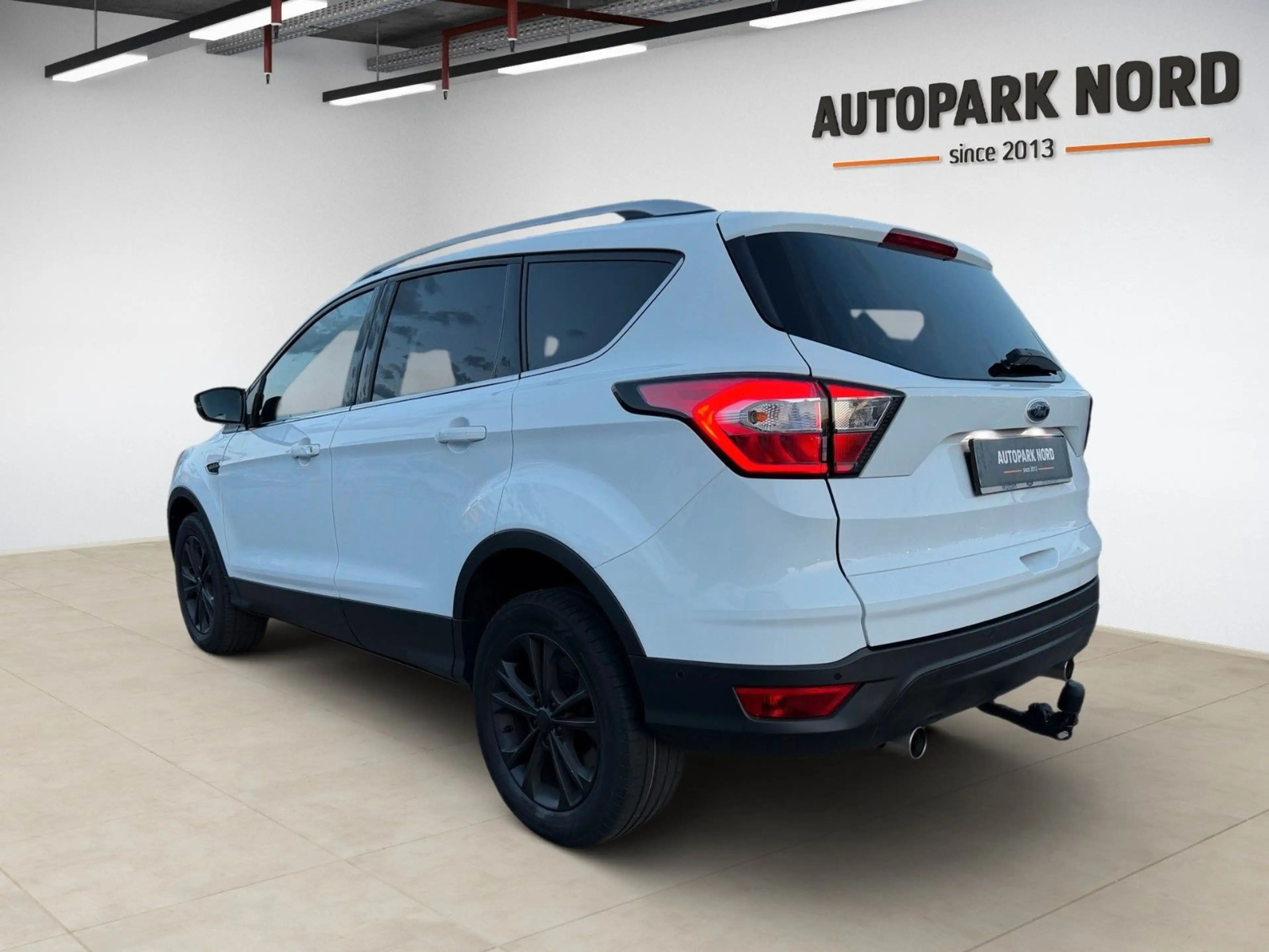 Ford Kuga 4x4 Aut. Titanium/1.HAND/AHK/LED/SHZ/TEMP — photo 3
