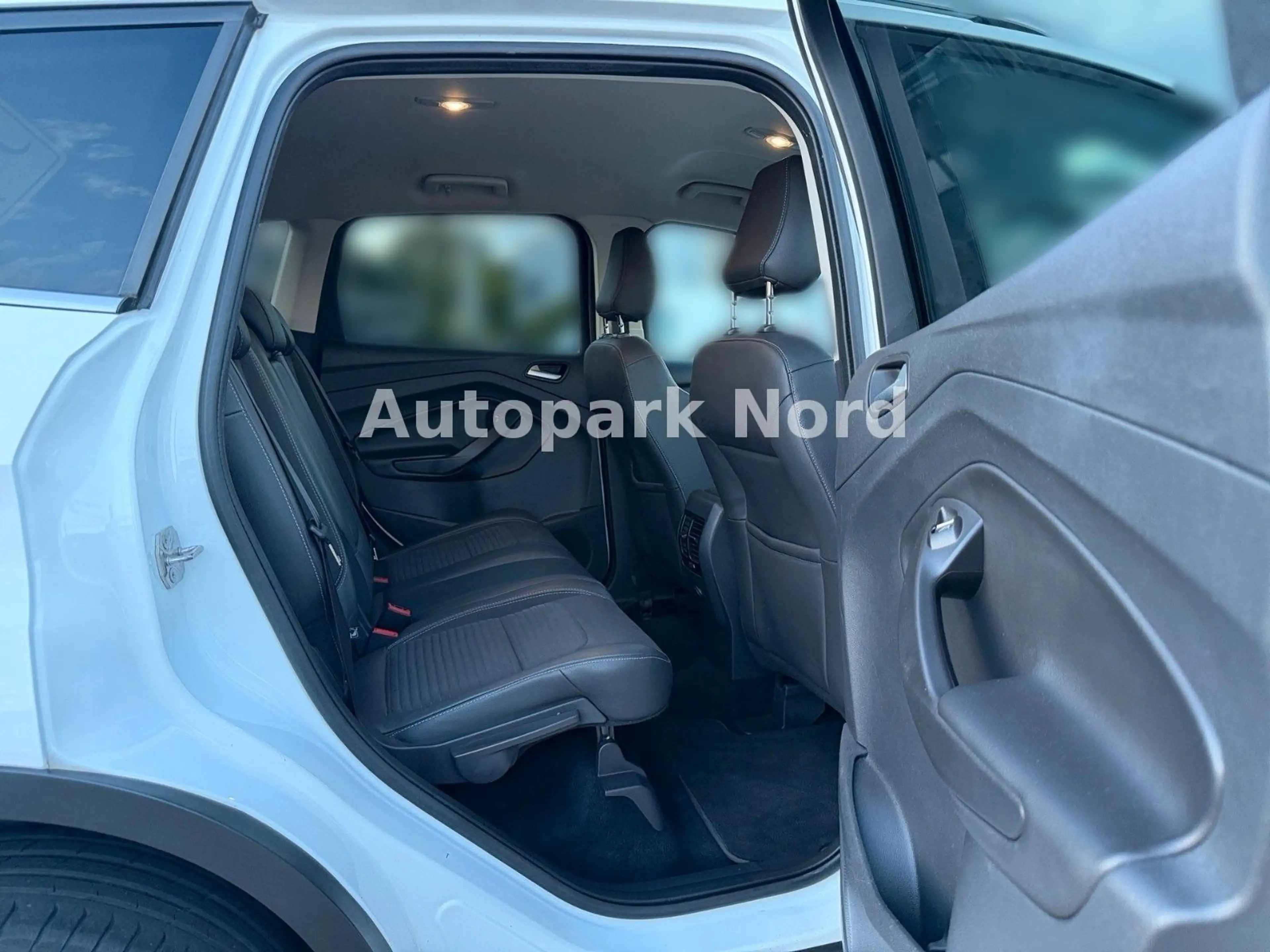 Ford Kuga 4x4 Aut. Titanium/1.HAND/AHK/LED/SHZ/TEMP — photo 15
