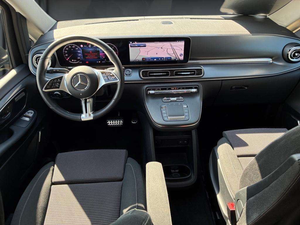 Mercedes-Benz V 250