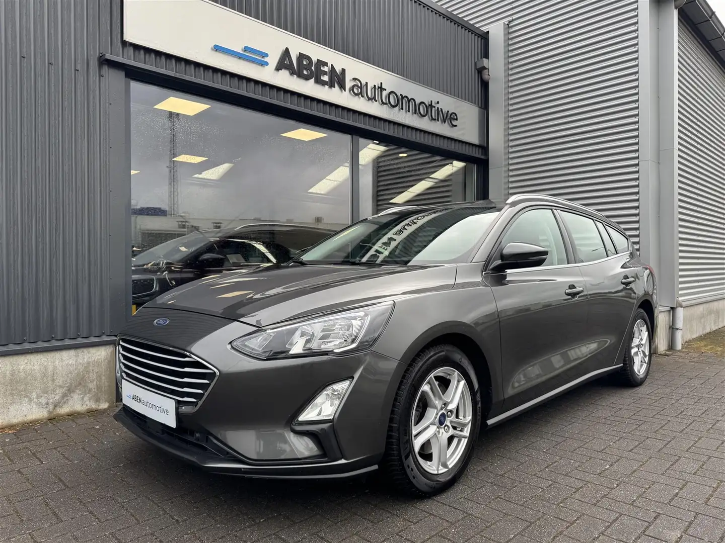 Ford Focus Wagon 1.0 EcoBoost 100PK Trend Ultimate (NAVI|PDC| Gris - 2