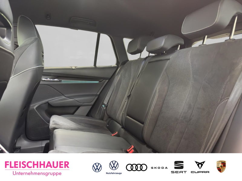 Skoda Enyaq 80 x Sportline MATRIX+AHK+ACC+HUD+RFK+NAVI+CARPLAY — photo 10