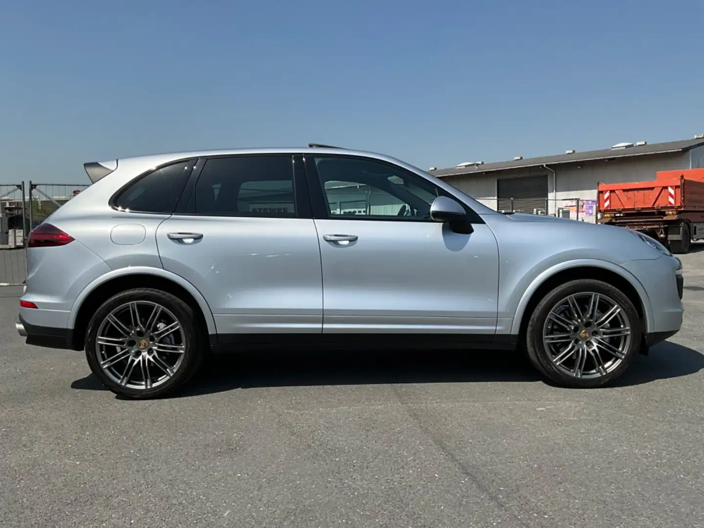 Porsche Cayenne S Platinum Edition*94TKM*Sport-Chrono*LE Gris - 1