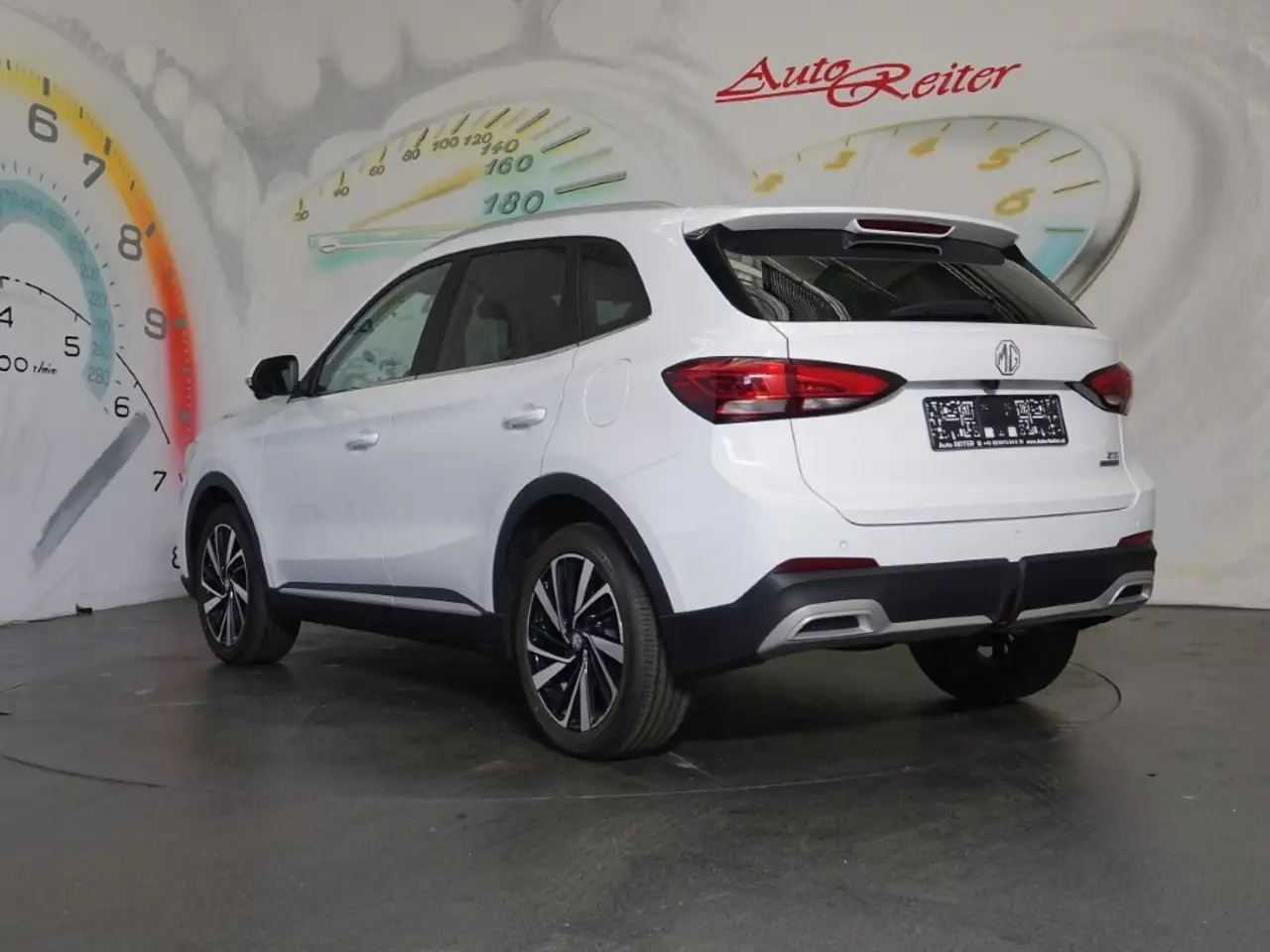 MG ZS