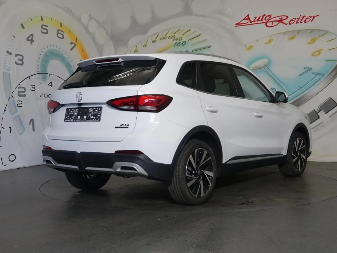 MG ZS