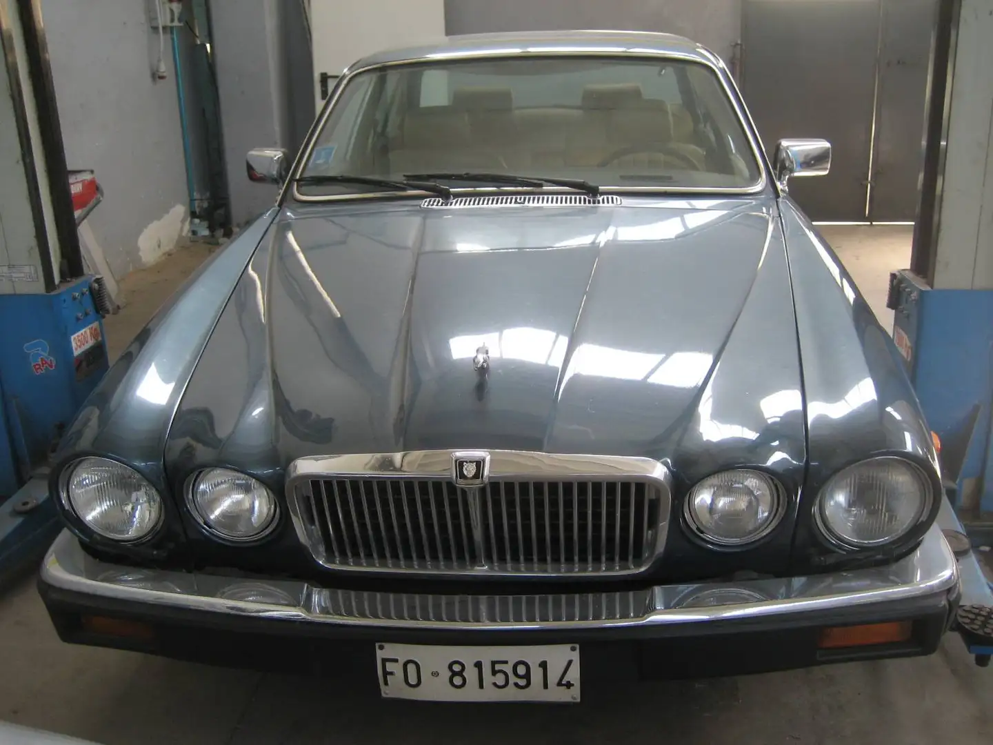 Jaguar Sovereign 4.2 Grün - 1