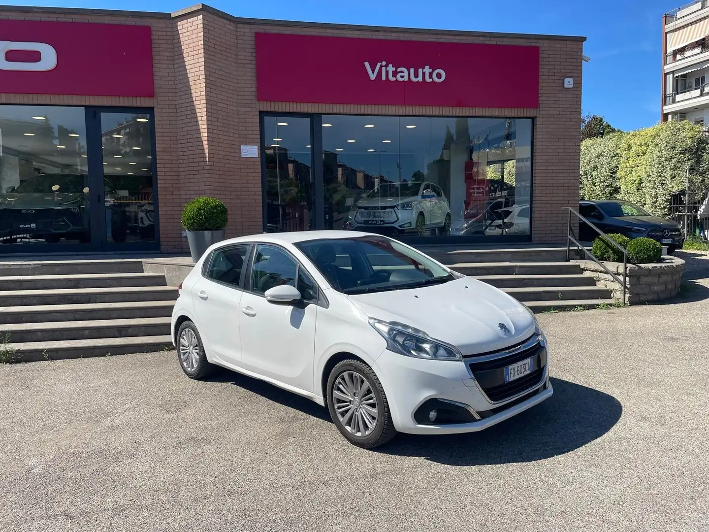 Peugeot 208 208 5p 1.2 puretech Active s Bianco - 2