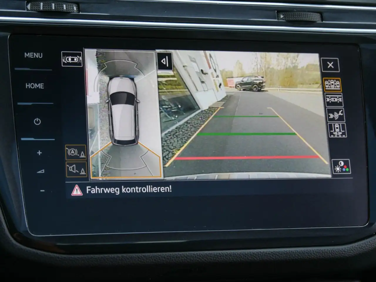 Volkswagen Tiguan 2.0 TSI R AHK Pano Matrix DCC 12