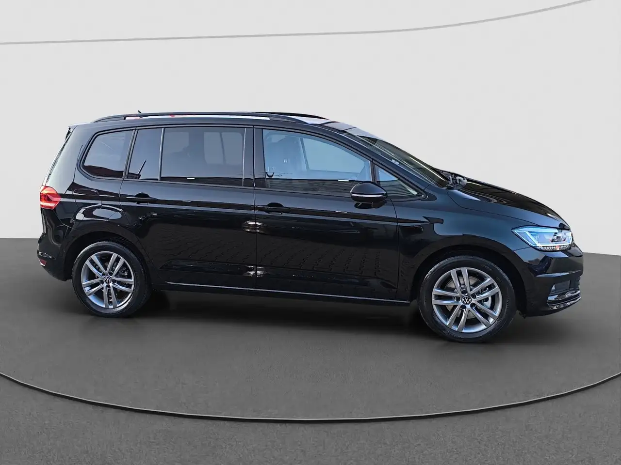 Volkswagen Touran 1.5 TSI DSG Comfortline AHK NAVI RFK 11