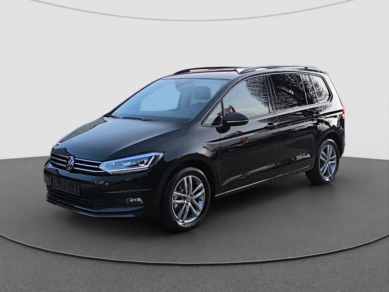 Volkswagen Touran 1.5 TSI DSG Comfortline AHK NAVI RFK 2