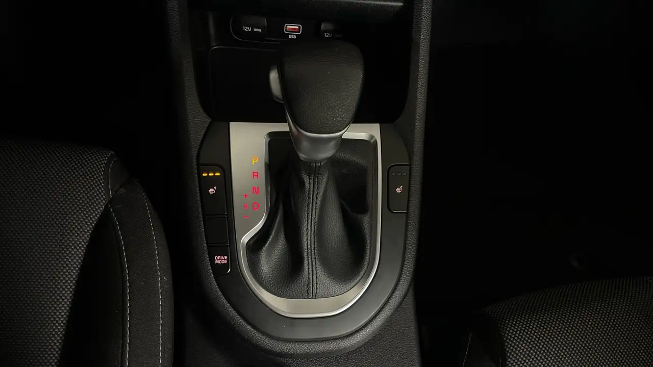 Kia Forte снимка Kia Forte