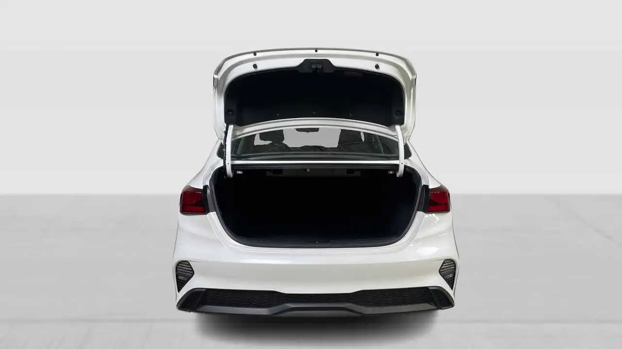 Kia Forte снимка Kia Forte