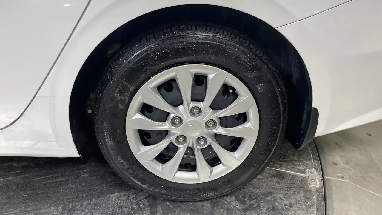Kia Forte снимка Kia Forte