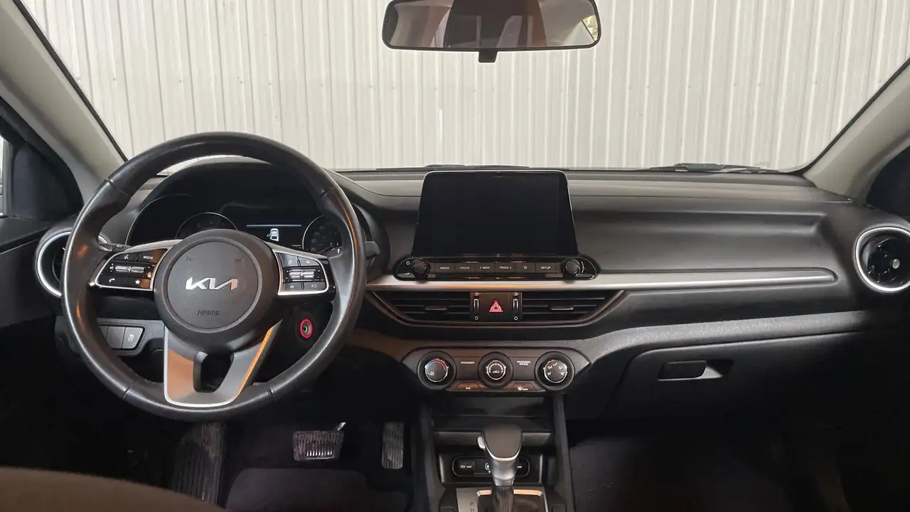 Kia Forte снимка Kia Forte