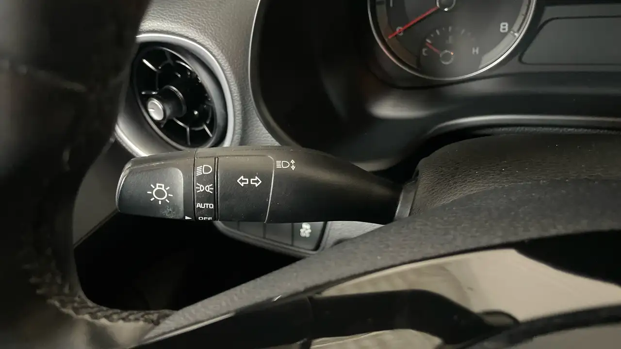 Kia Forte снимка Kia Forte