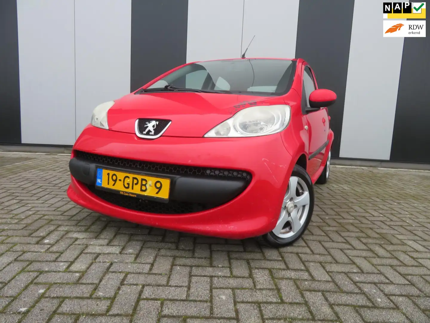 Peugeot 107 1.0-12V XS Rood - 1