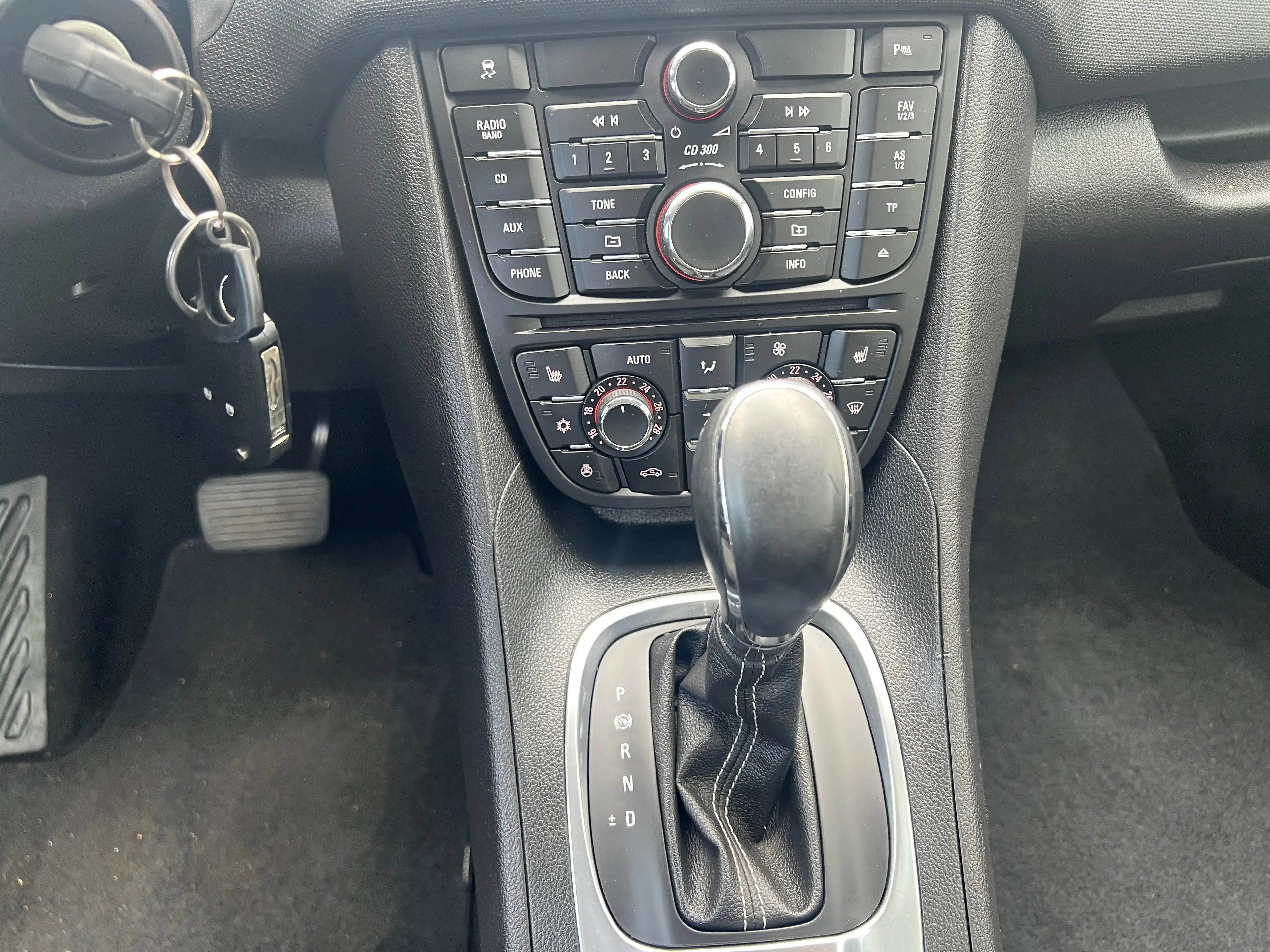 Opel Meriva Active Automatik — photo 13