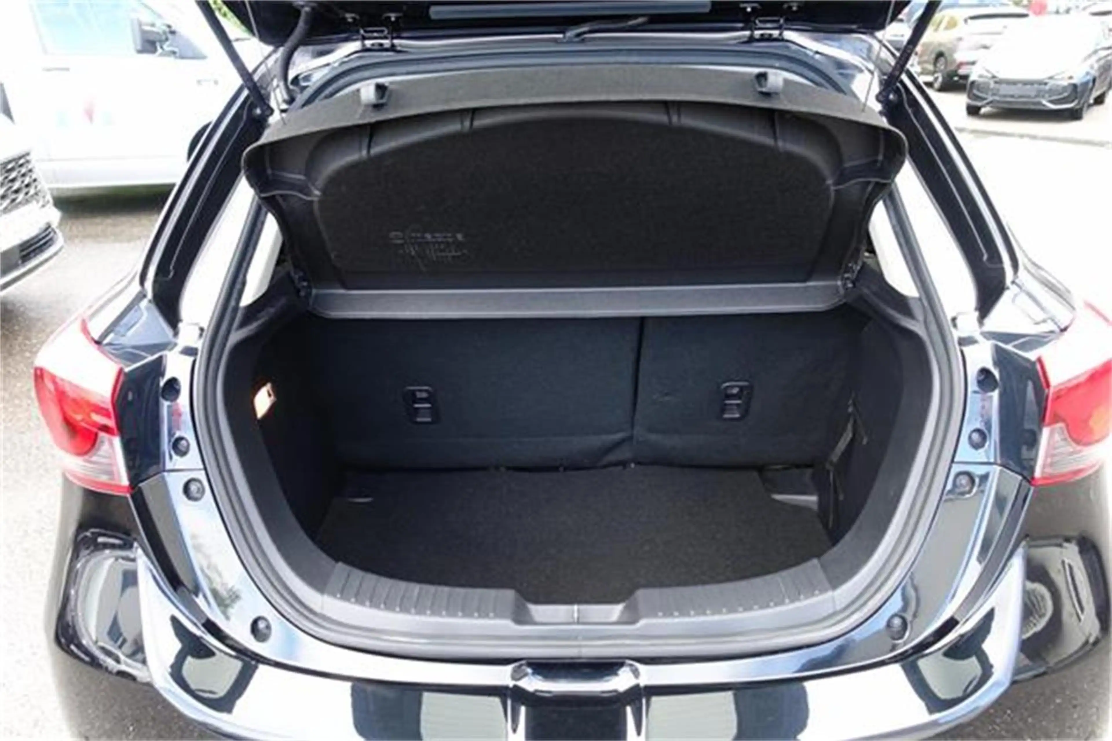 Mazda 2 G90 Revolution Aut. — photo 11