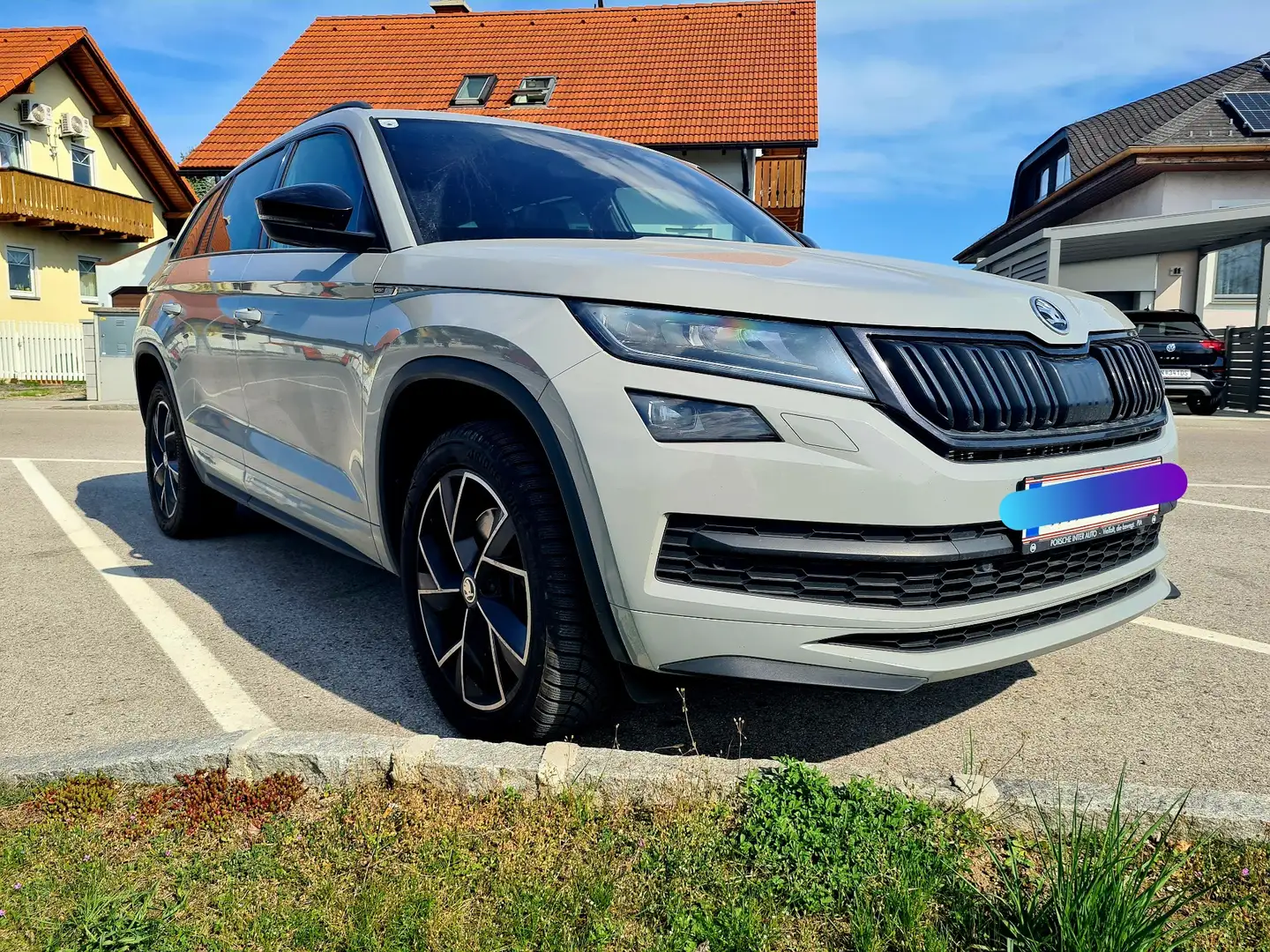 Skoda Kodiaq 2,0 TDI SCR 4x4 Sportline 7 Sitze DSG - 1