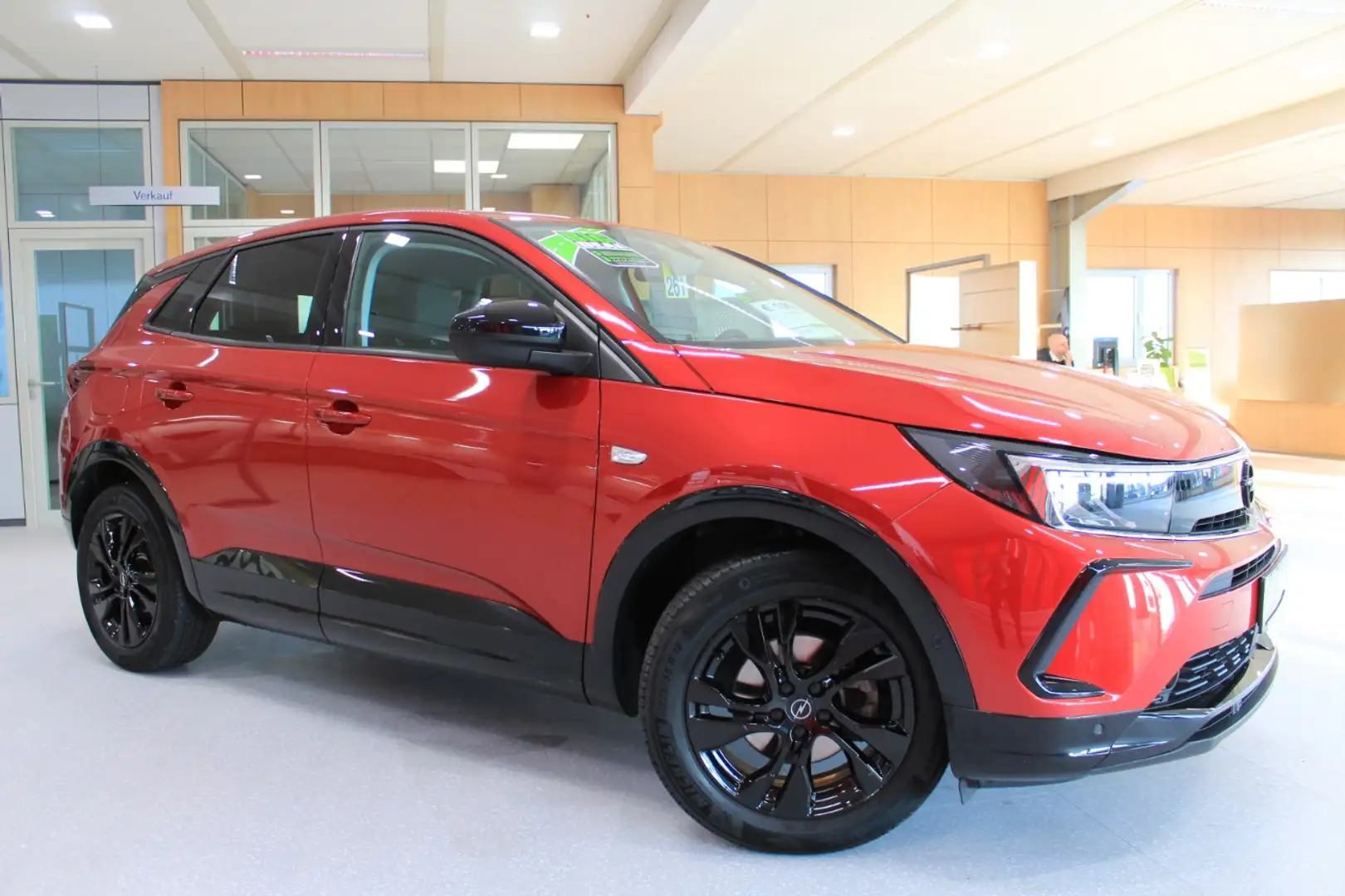 Opel Grandland 1.2 Turbo GS LINE LED+Navi+SHZ+2xKlima Rot - 2