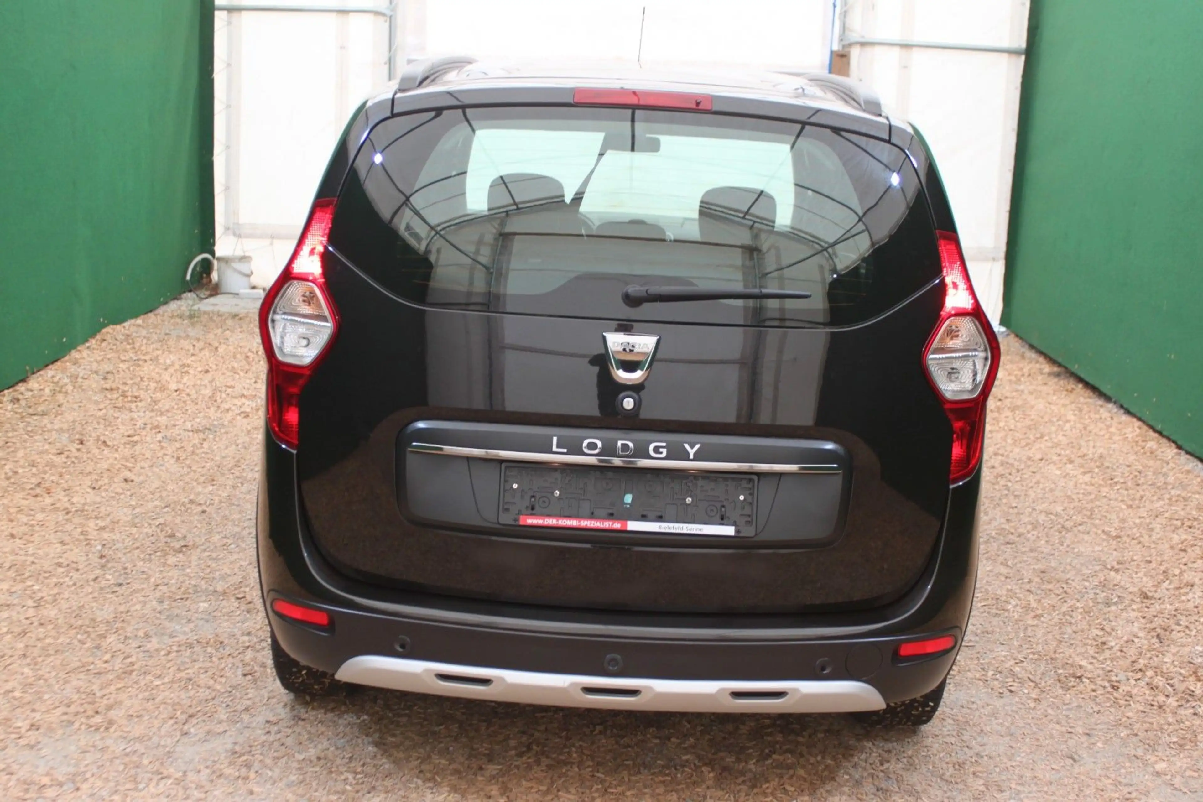 Dacia Lodgy Stepway 1.3/ 7-Sitzer/ Kamera/ Navi/ SHZ — photo 5