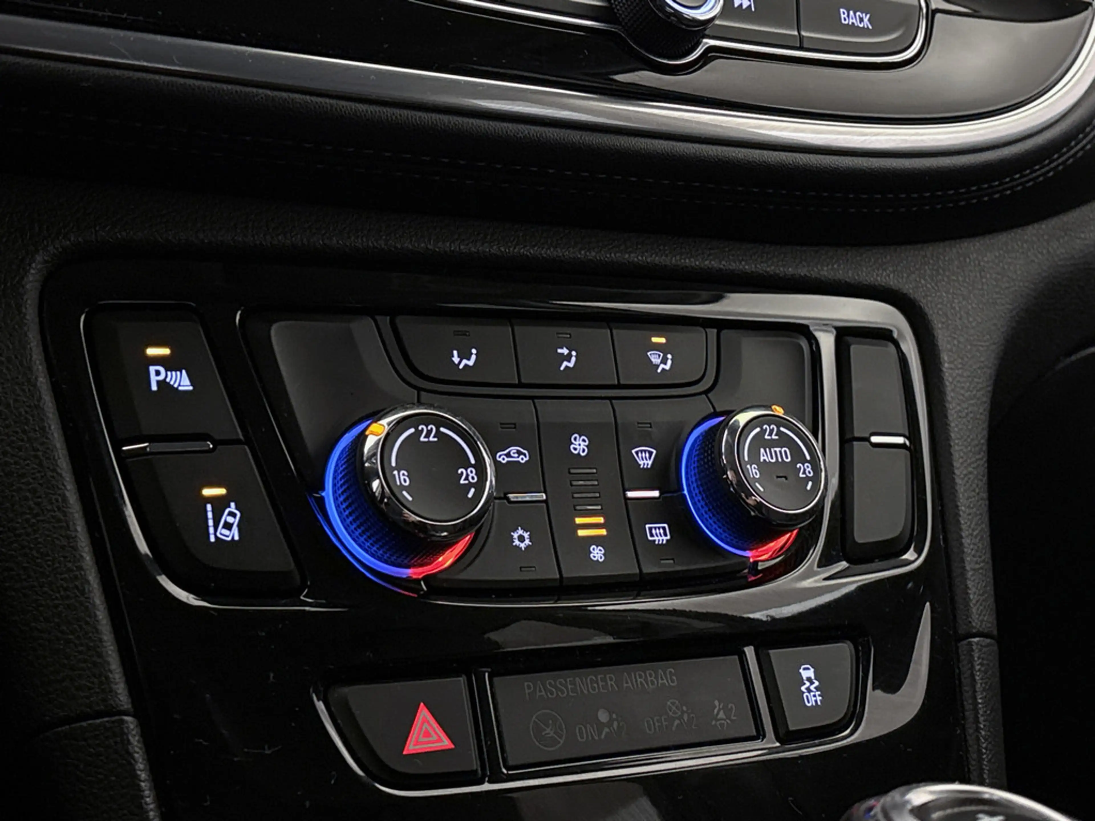 Opel Mokka X BWJ 2017 | 1.4T 141PK Innovation AUTOMAAT | TREKHA — photo 14