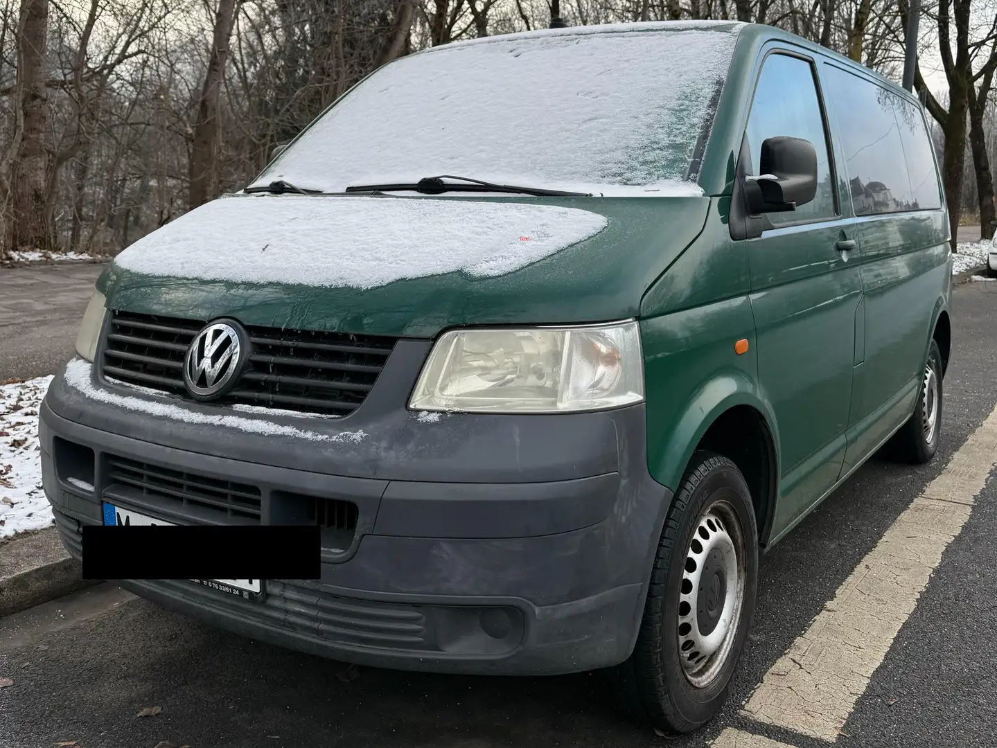 Volkswagen T5 VW T5 Camper mit Anhängerkupplung Grün - 1