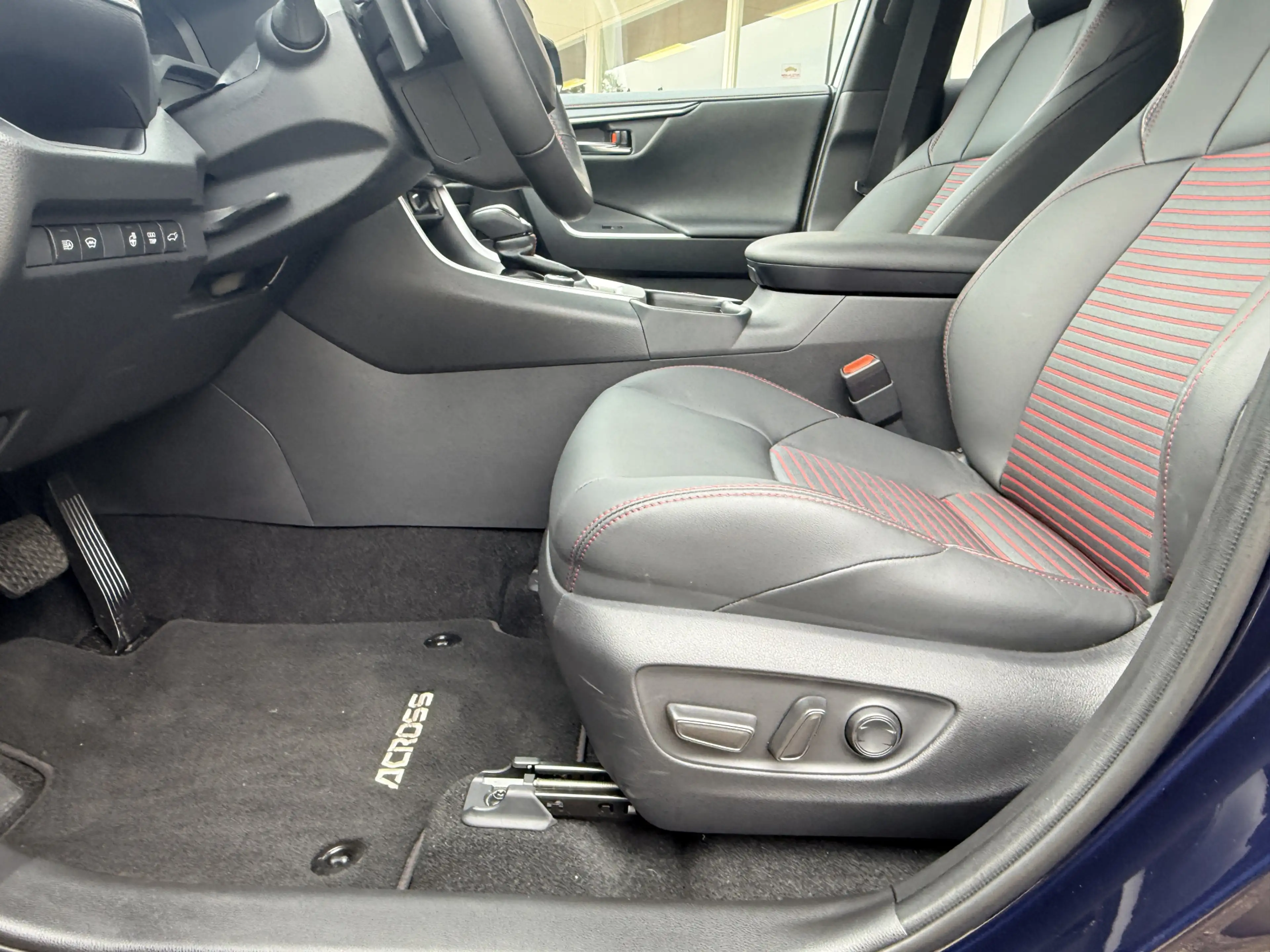 Suzuki Across 2.5 Plug-in Hybrid Style | LED | Leder | Adaptive — photo 18