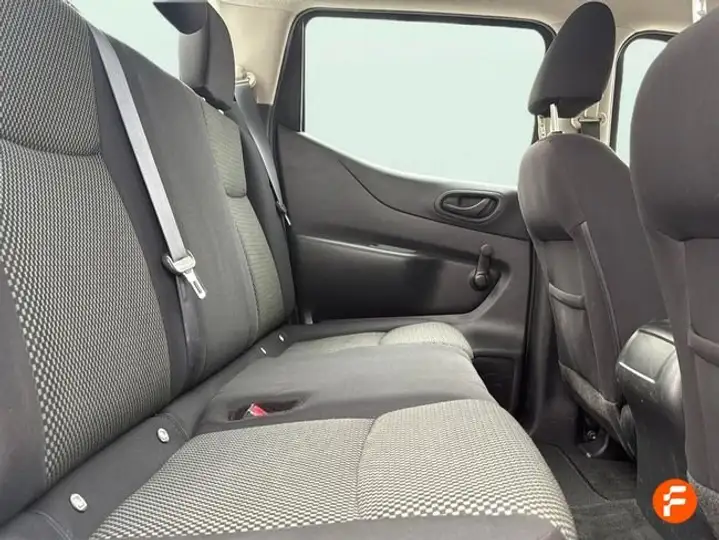 Nissan Navara 2020, foto 18