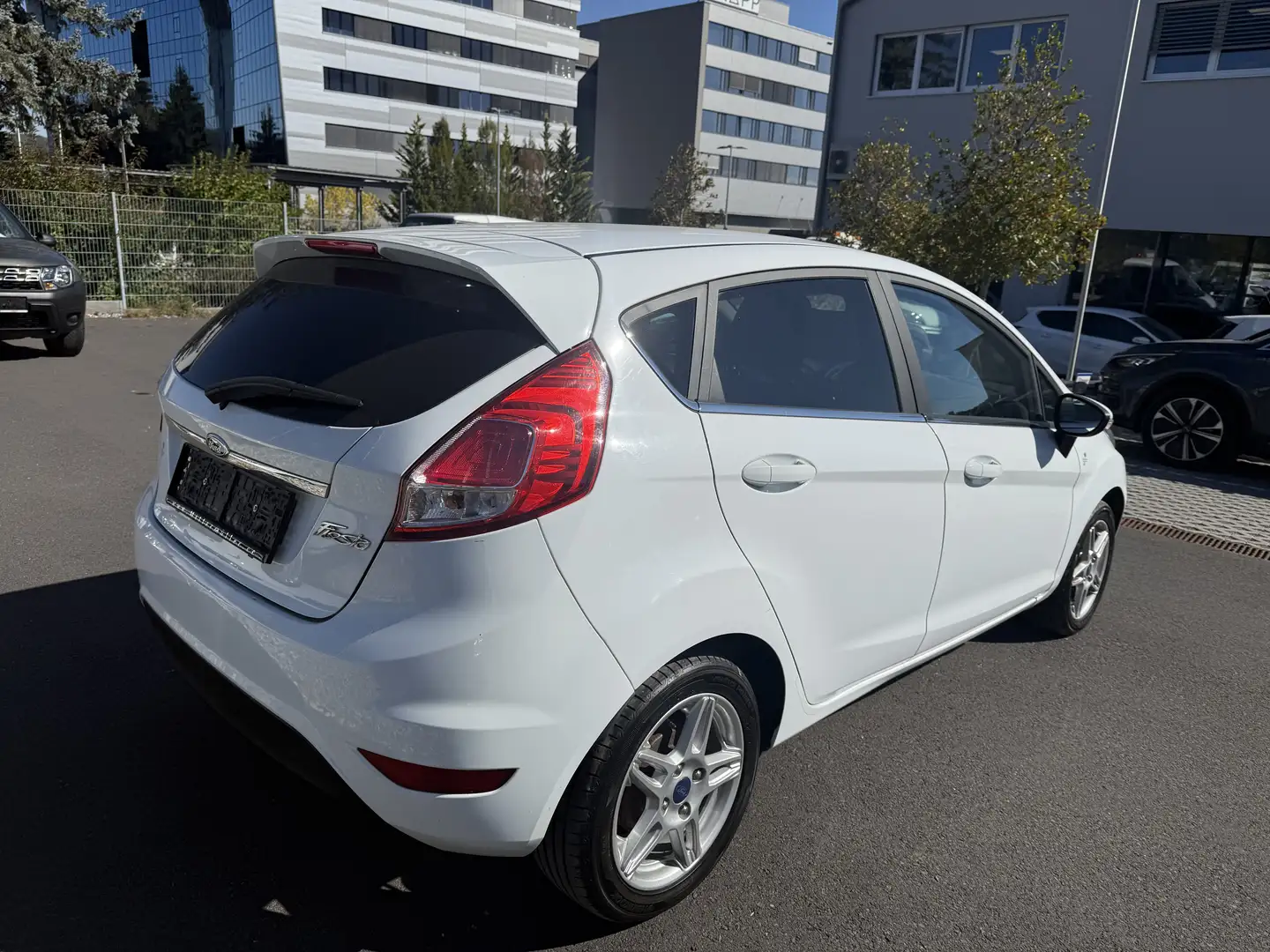 Ford Fiesta Fiesta Titanium 1,0 Titanium EXTRAS Weiß - 2