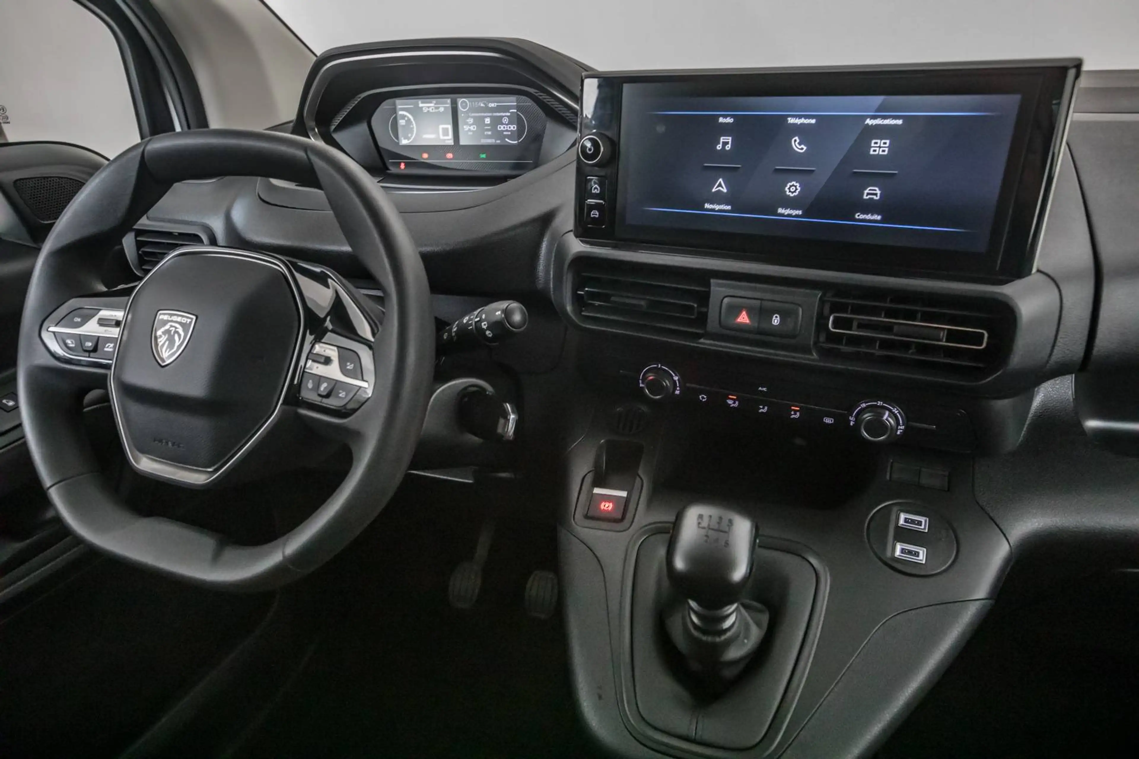 Peugeot Partner 1.5 BlueHDi Light Premium — photo 11