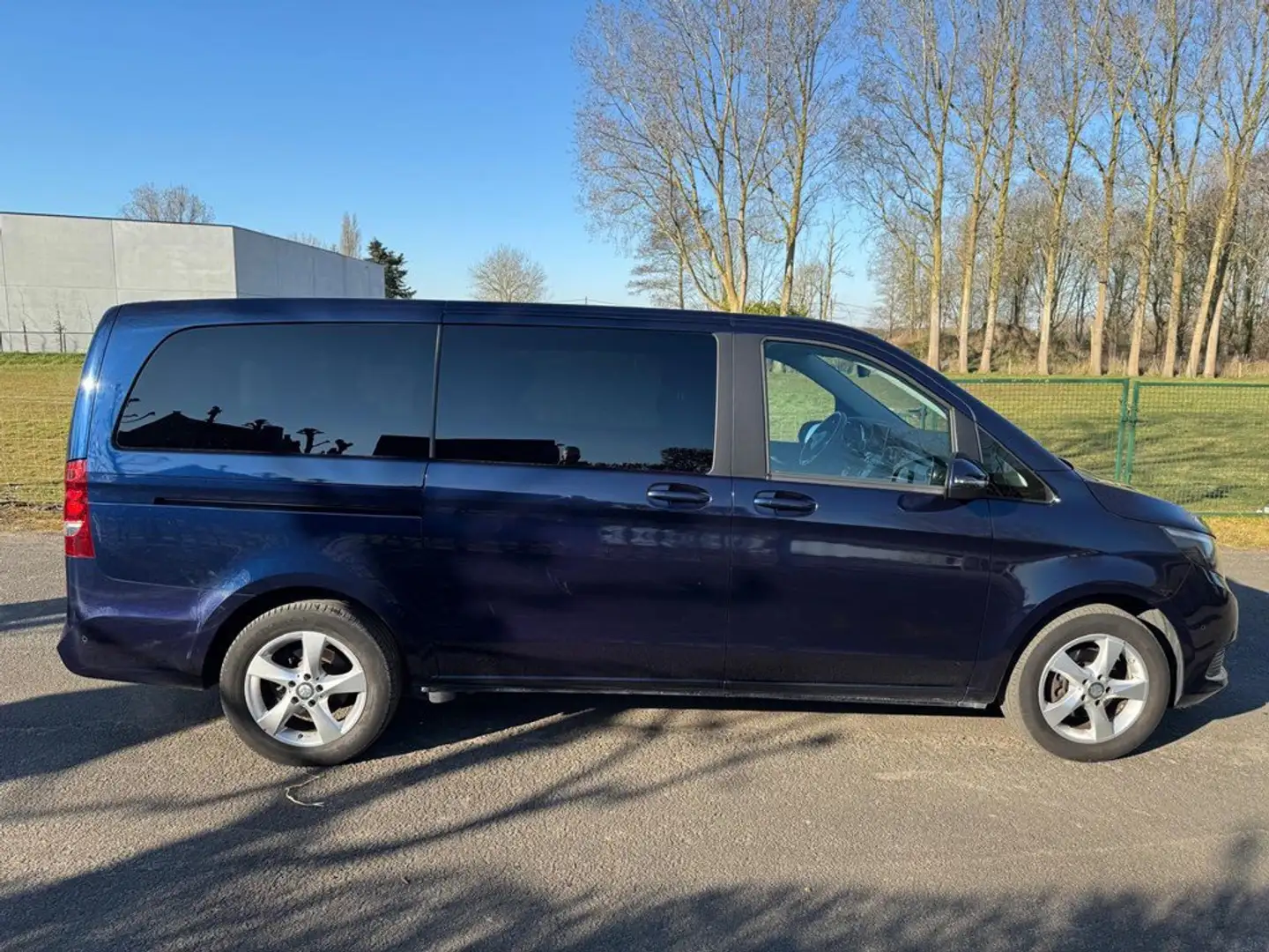 Mercedes-Benz V 2.2 DIESEL AUTOMAAT Bleu - 2