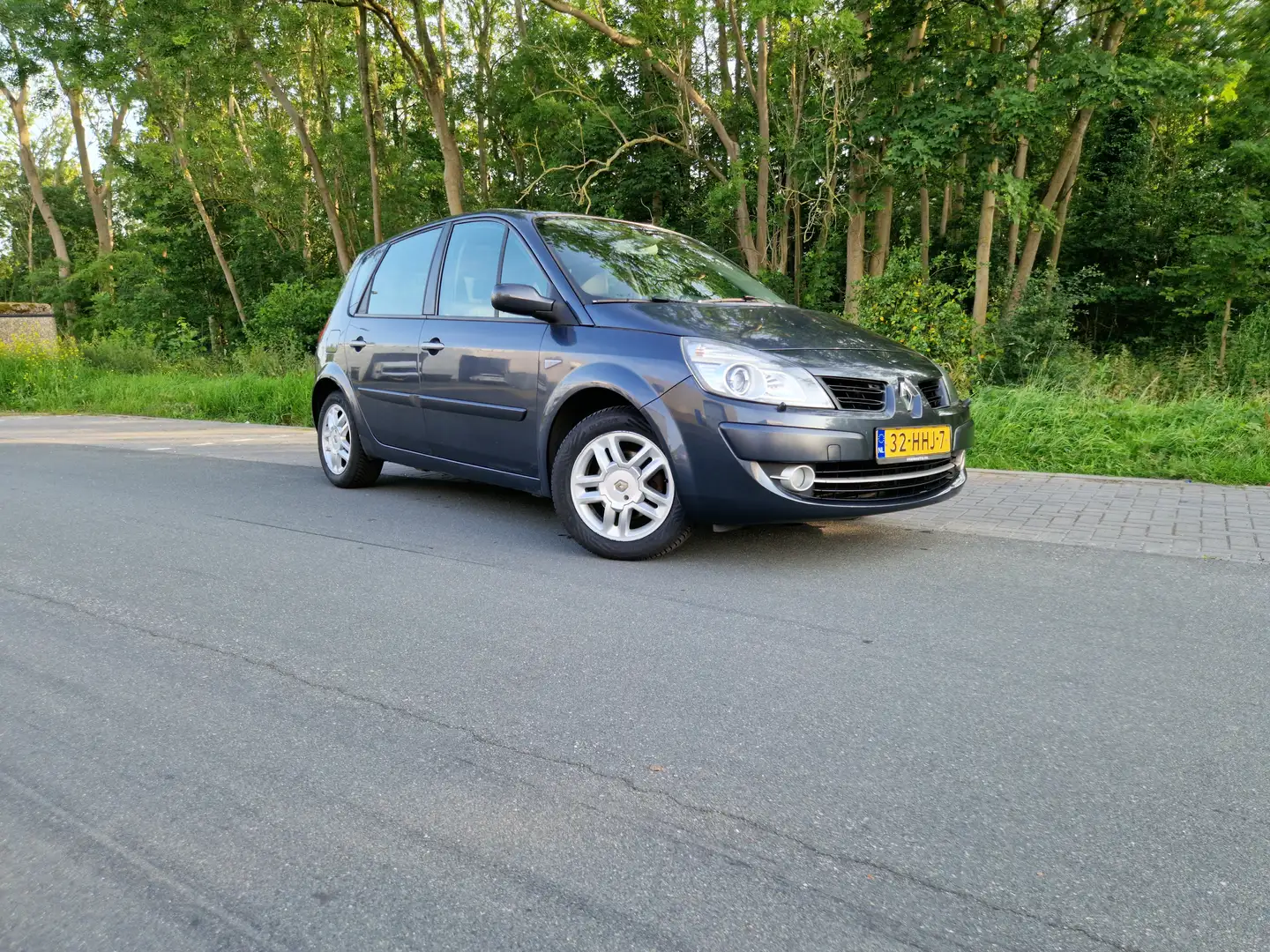 Renault Scenic Scenic 1.6-16V Tech Line Blauw - 1
