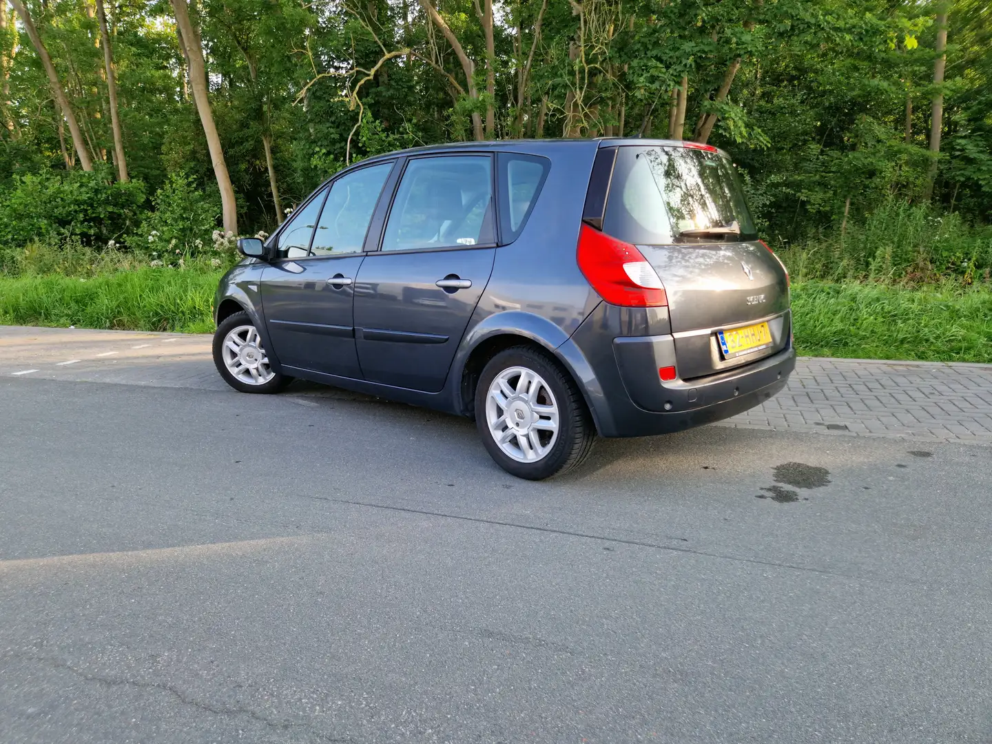 Renault Scenic Scenic 1.6-16V Tech Line Blauw - 2