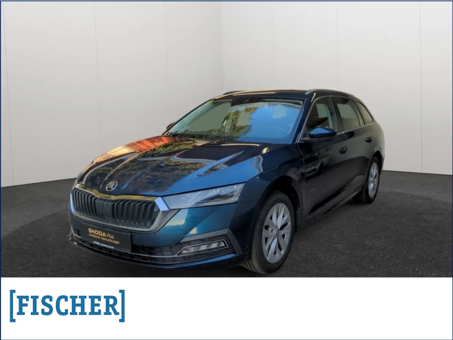 Skoda Octavia Combi 2.0TDI DSG Style Matrix Navi HUD Rear View A Blau - 1