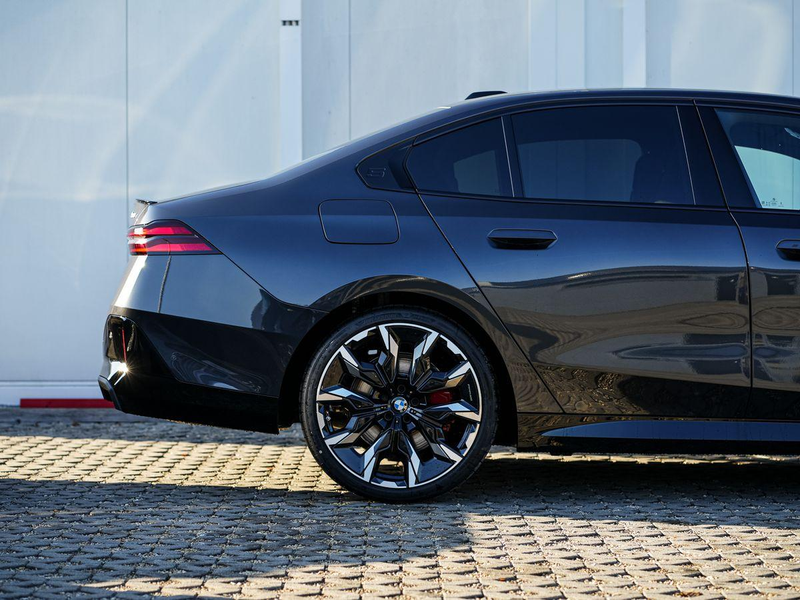 BMW 540 d xDrive Lim M SportPRO 21" MSitz PanoD STHZG — photo 6
