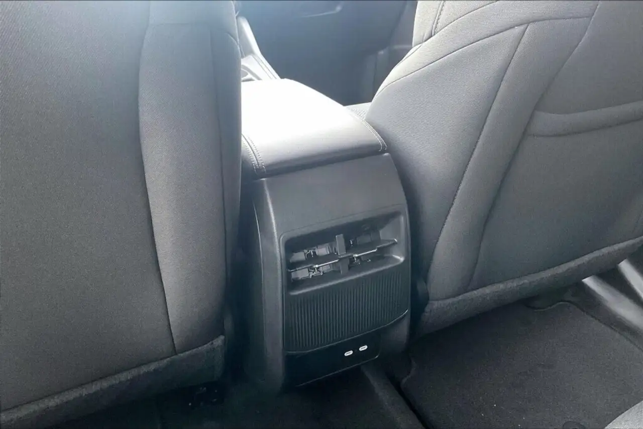 Jeep Cherokee снимка Jeep Cherokee