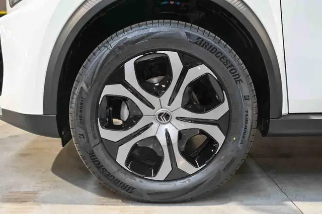 Citroen C3 Aircross view 6