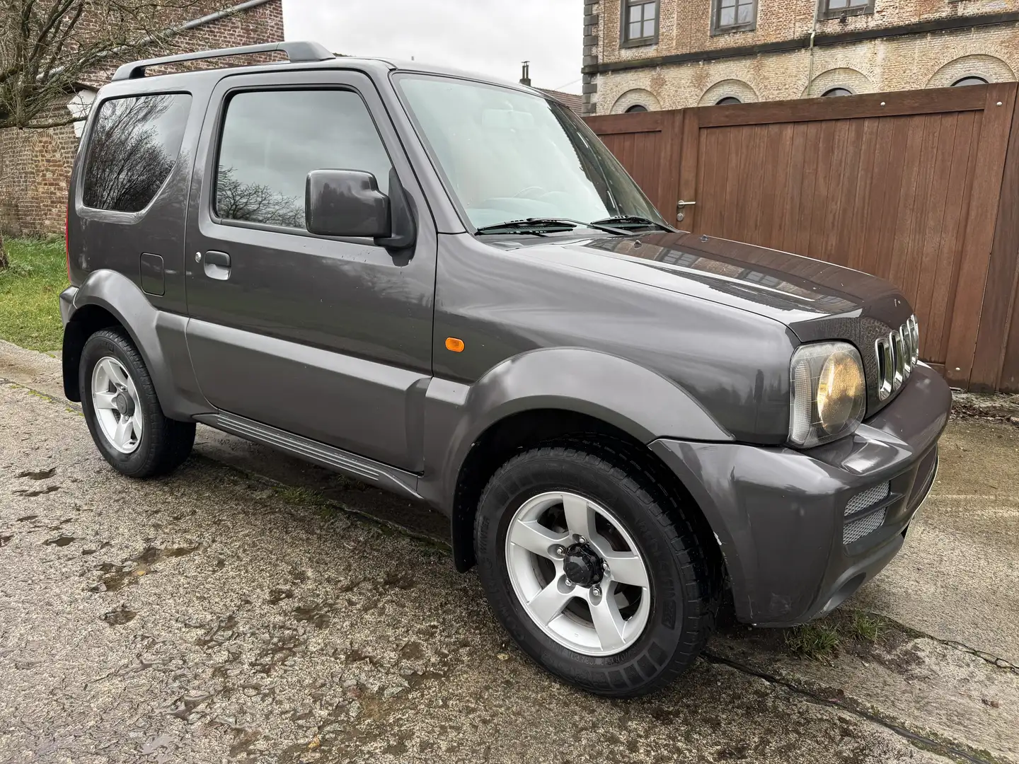 Suzuki Jimny 1.3i JX *87.000 KM*AIRCO* Grijs - 1