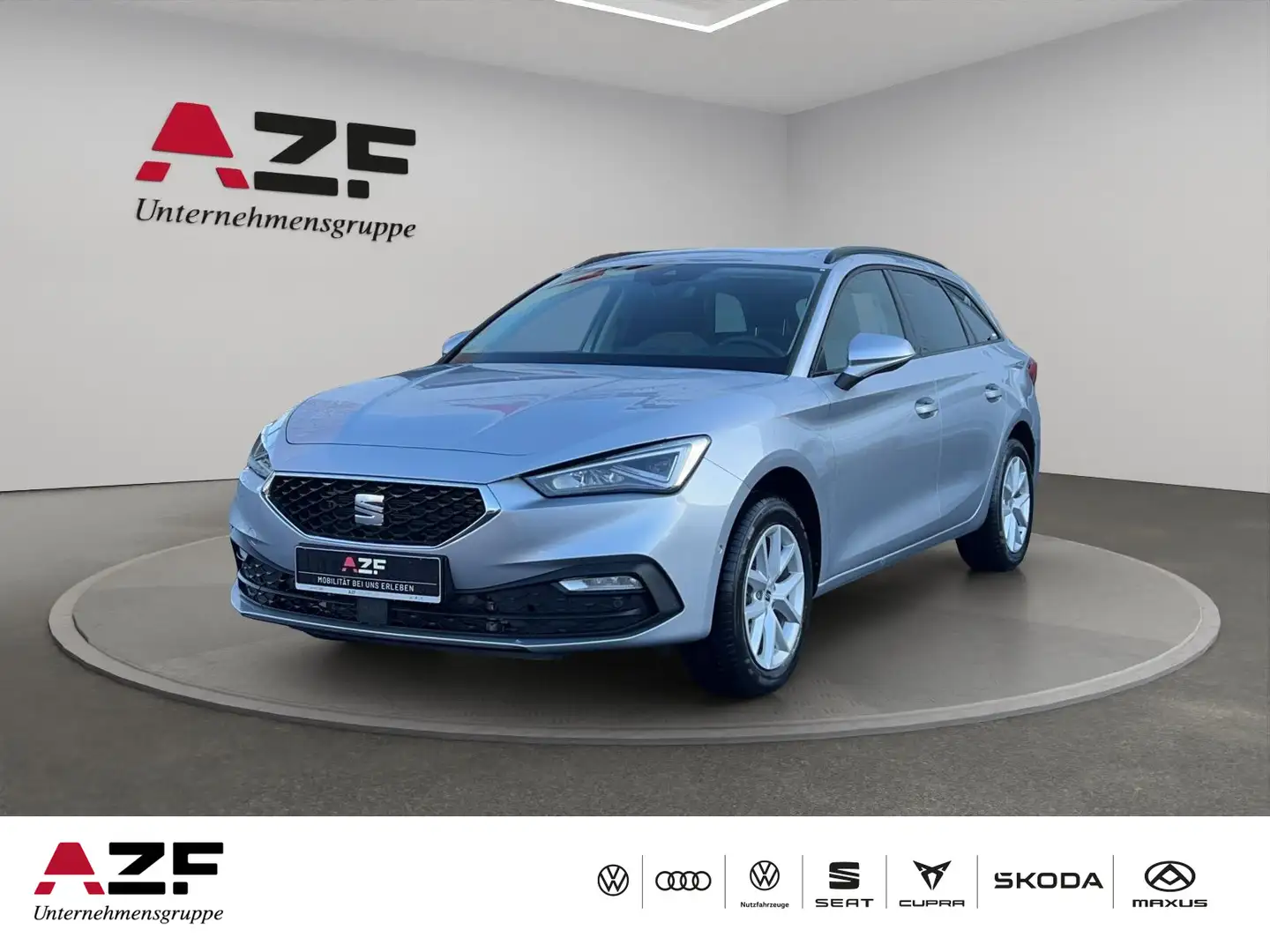 SEAT Leon Sportstourer Style 2.0 TDI+Navi+SHZ+VollLED Silber - 1