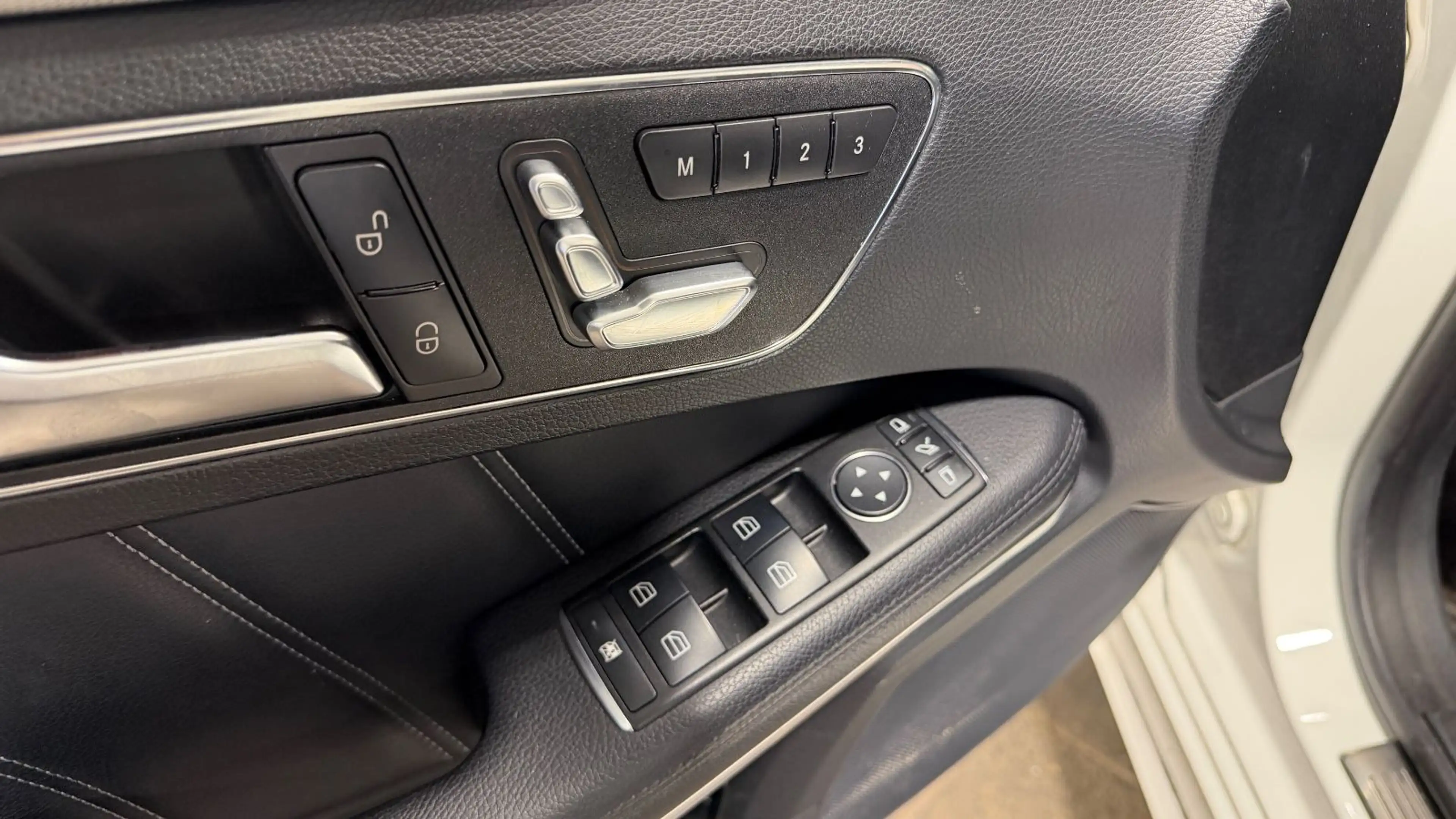 Mercedes-Benz E 350 E T-Modell E 350 BlueTec 4Matic #AMG#360#M — photo 14